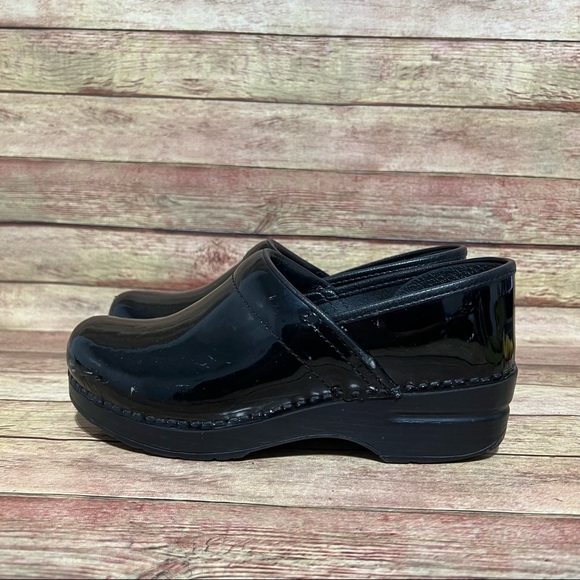 dansko white patent leather nursing shoes